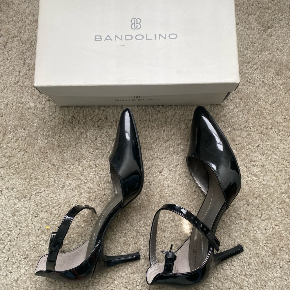 NWOT Bandolino Black Patent Leather Heels Classic Pointed-Toe Pumps